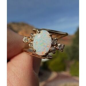 Vintage 14k Solid Yellow Gold Natural Asymmetric Diamond Cluster Fiery Opal Ring
